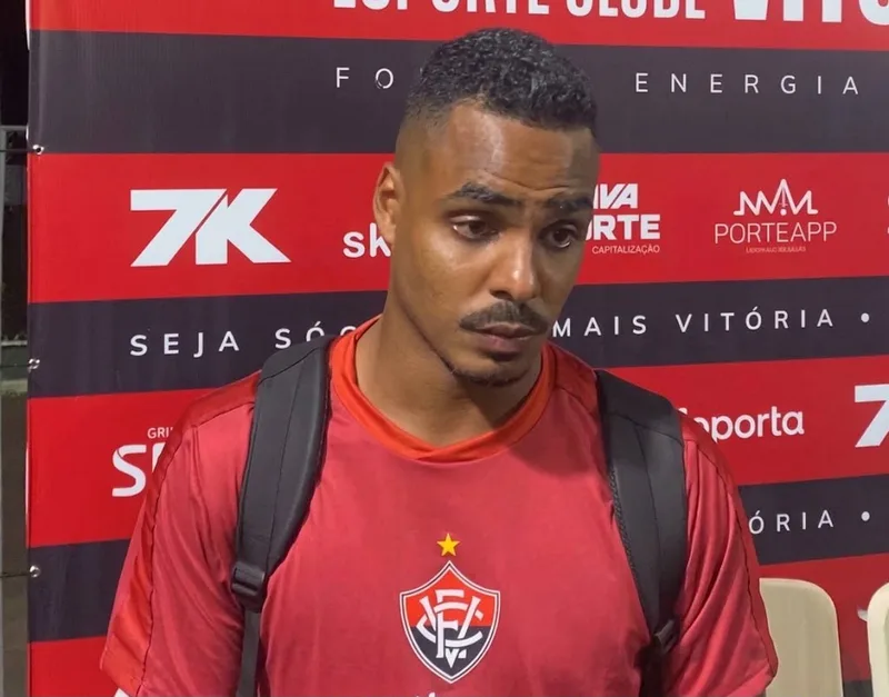 Caíque critica Grêmio após vitória do Vitória no Barradão