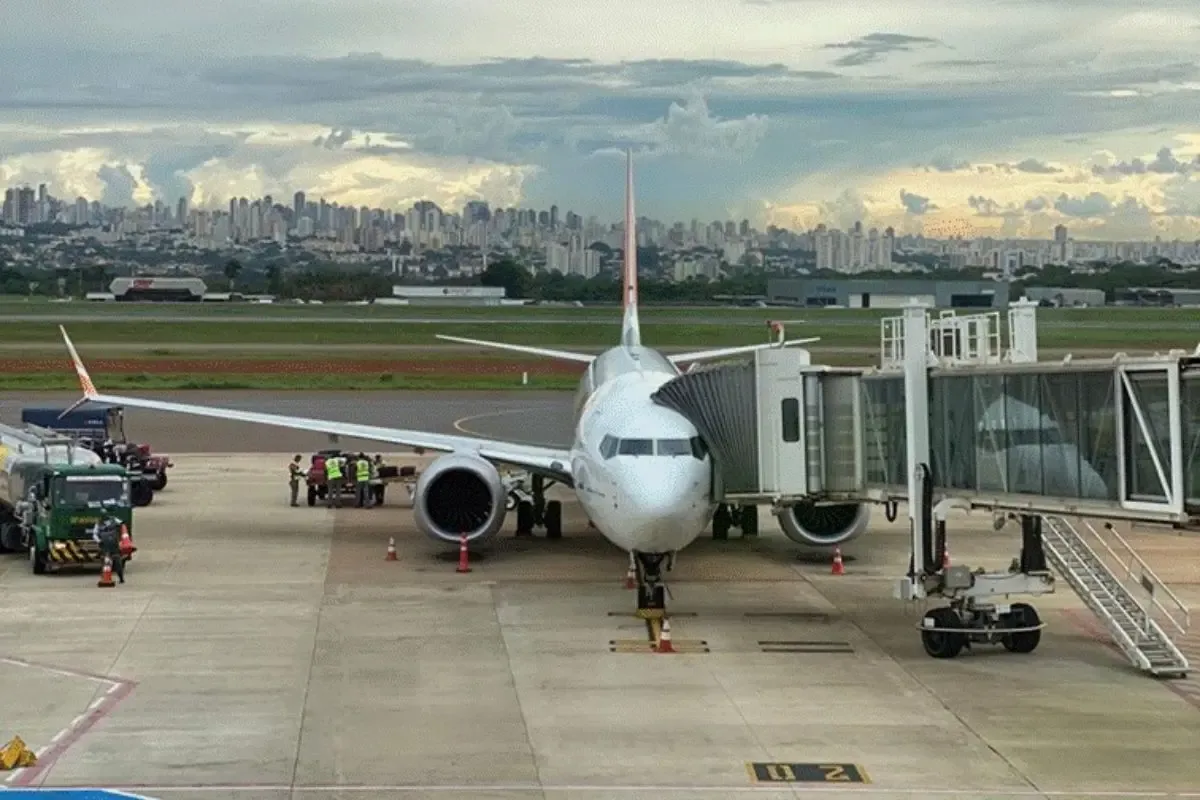 Voo da GOL retorna a Goiânia após emergência e é cancelado