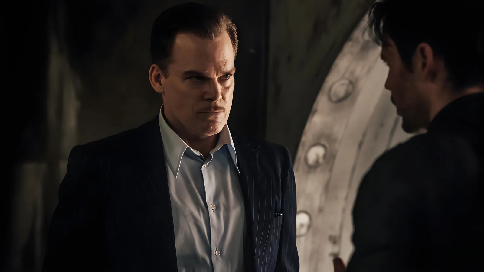 Minissérie da Netflix revisita o pós-guerra em Berlim em oito episódios