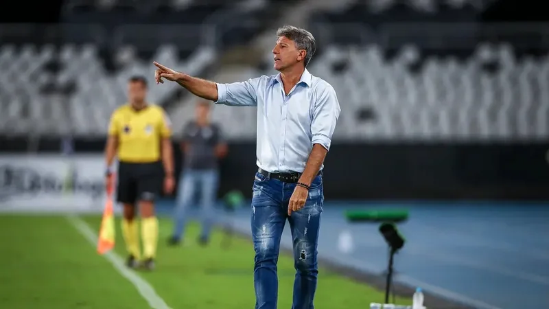 Renato Gaúcho encaminha retorno ao Grêmio para tentar evitar queda