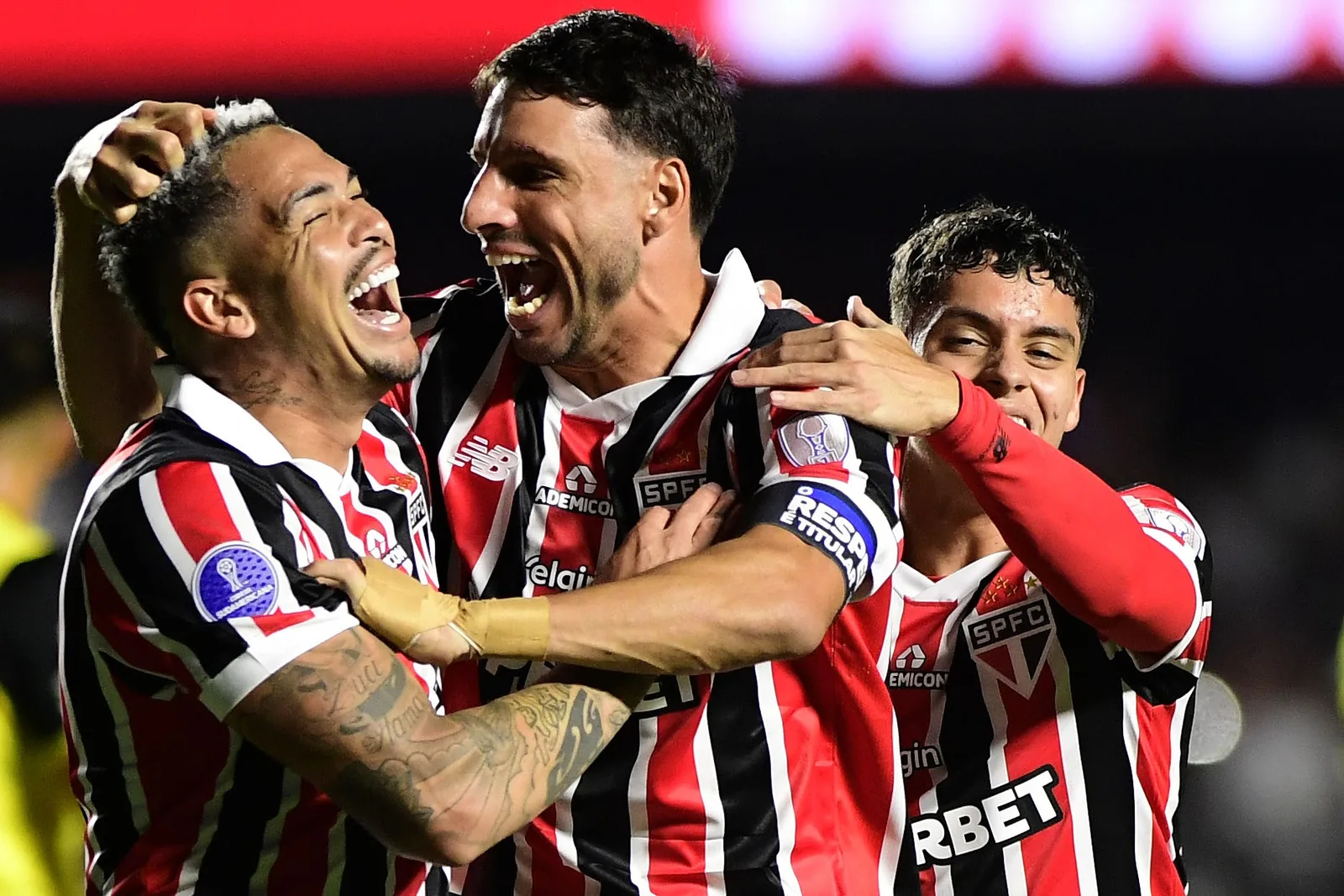 Calleri e Luciano concentram metade dos gols do São Paulo na temporada