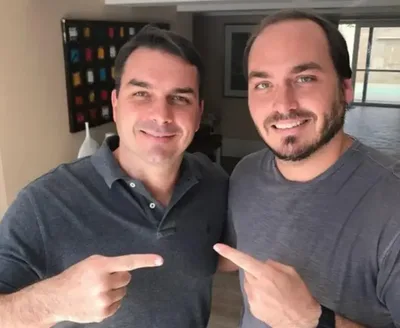 Assessora de Carlos Bolsonaro marcou encontro com suspeitos de lavagem de dinheiro
