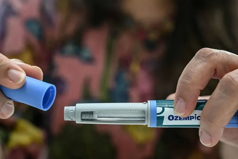 Anvisa investiga 13 suspeitas de lesão no nervo óptico ligada a canetas