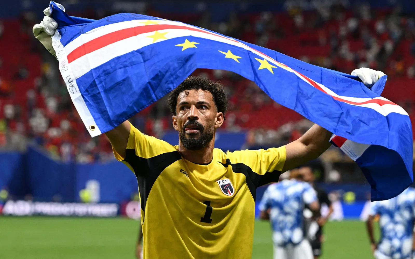 Vozinha é indicado ao Troféu Yashin após destaque de Cabo Verde na Copa