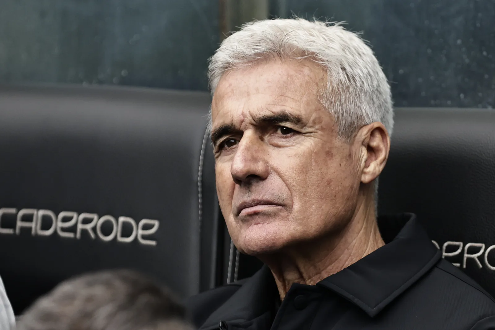 Luís Castro deixa o Grêmio, que anuncia retorno de Renato Gaúcho