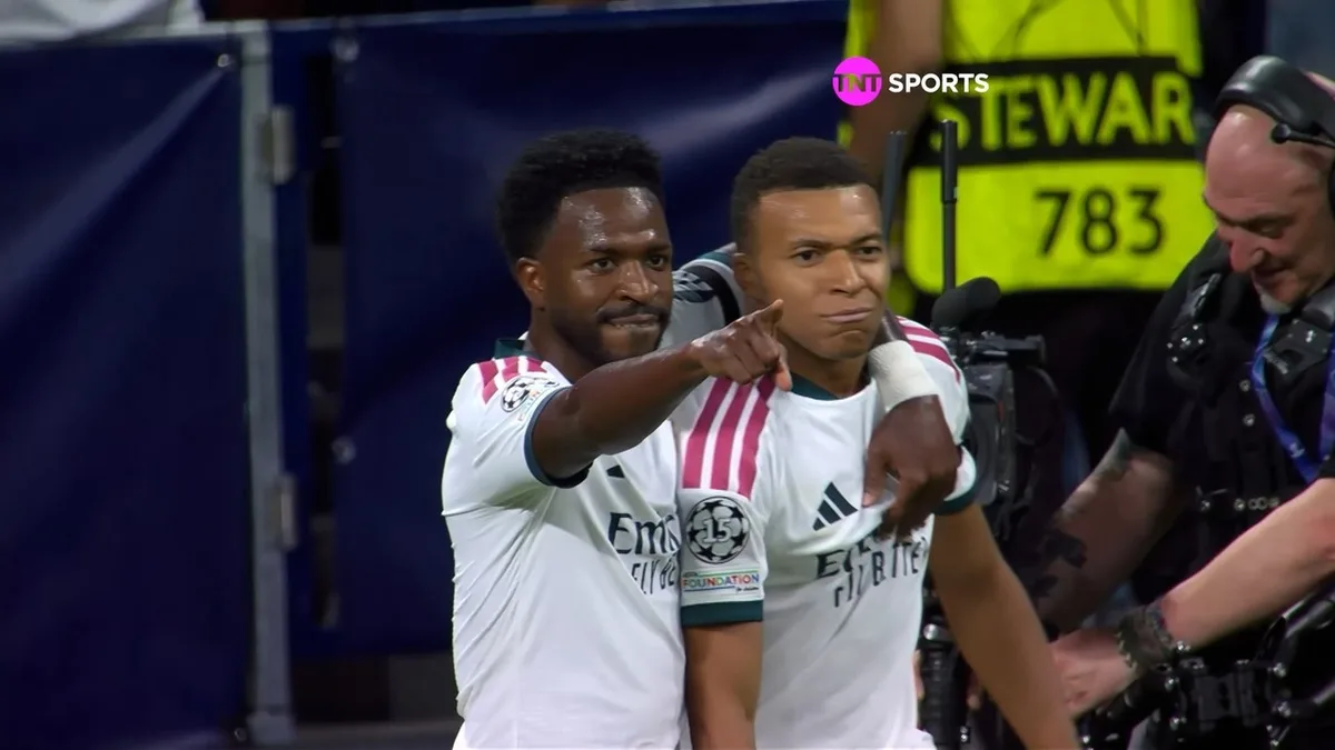 Mourinho sai em defesa de Vini Jr. e Mbappé após críticas no Real Madrid