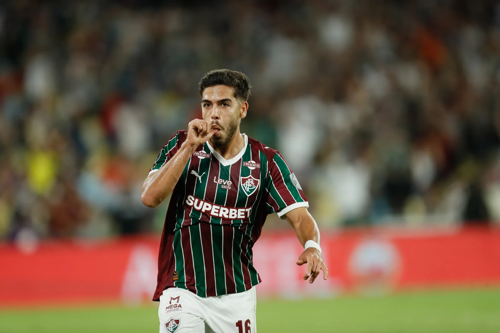 Nonato marca na Libertadores e completa gols em todas as competições pelo Fluminense