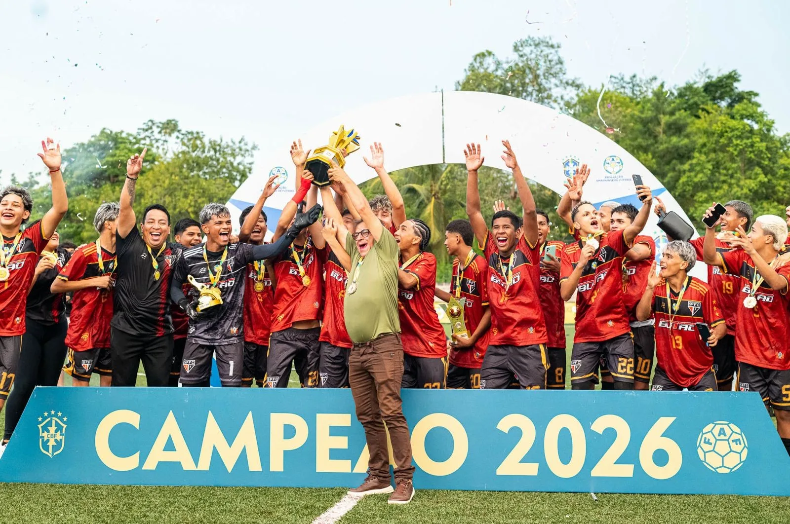 São Paulo vence Canário nos pênaltis e conquista título Sub-17 no Amapá