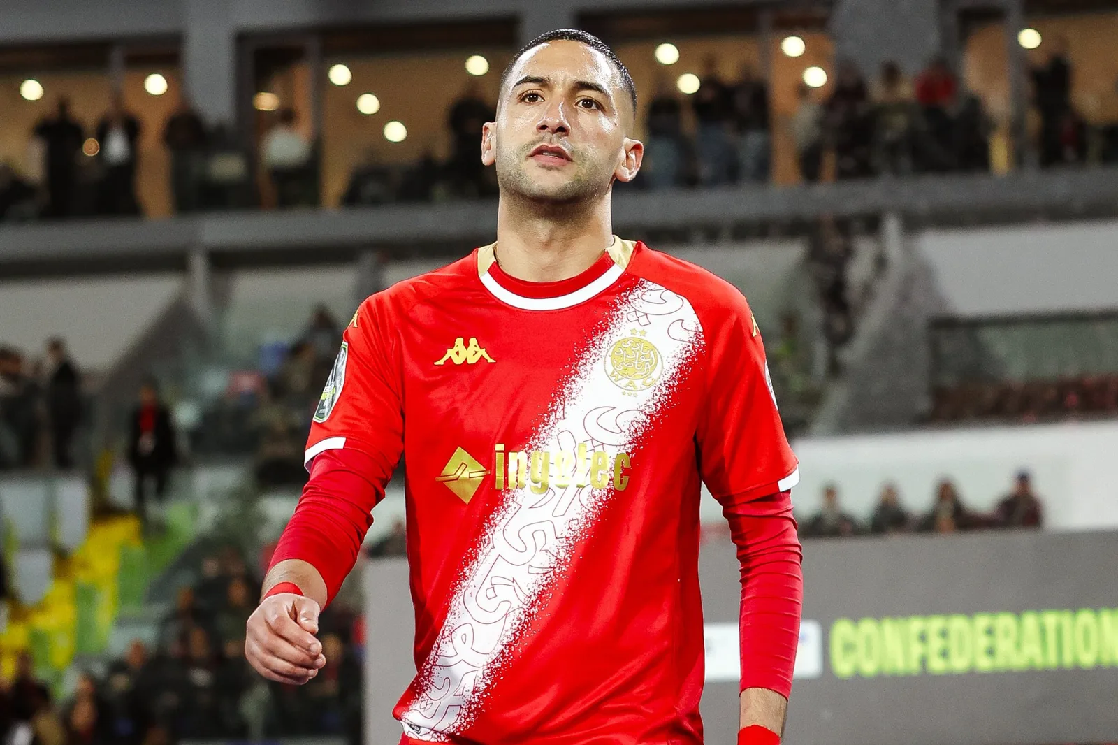 Hakim Ziyech desembarca no Rio e assina com o Botafogo até 2028
