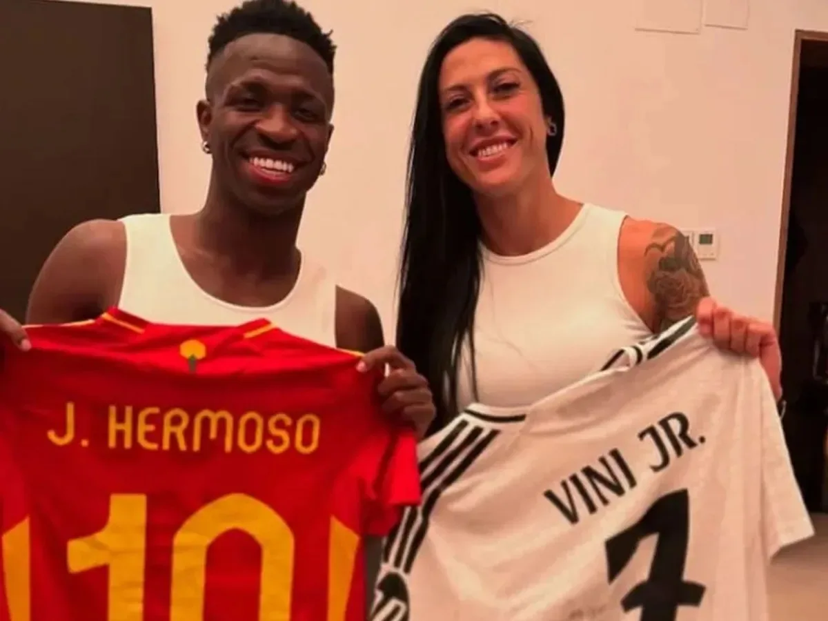 Vini Jr. teria sido informado de vitória na Bola de Ouro antes da cerimônia