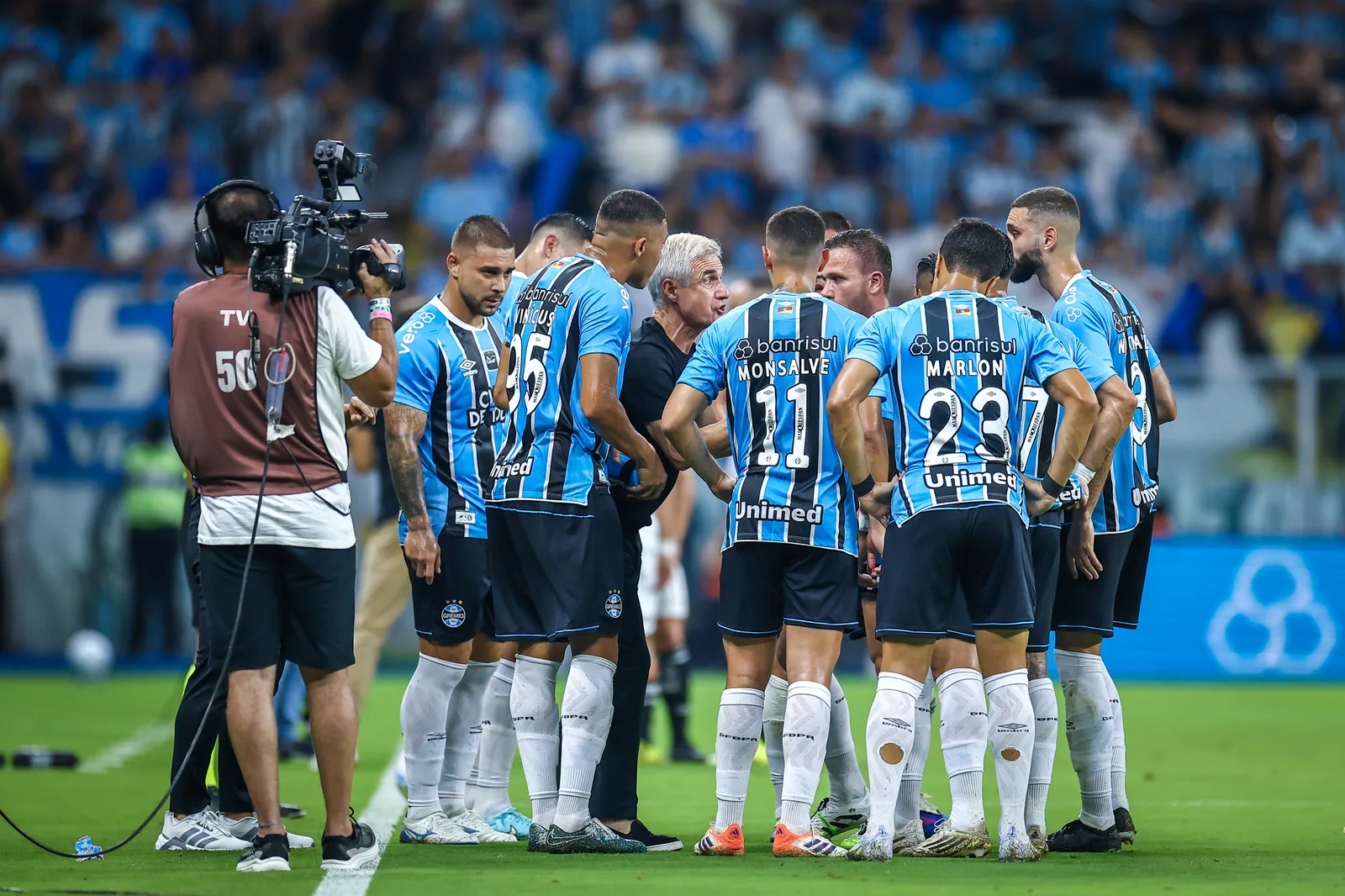 Cruzeiro cobra Grêmio na CNRD por parcelas da compra de Marlon
