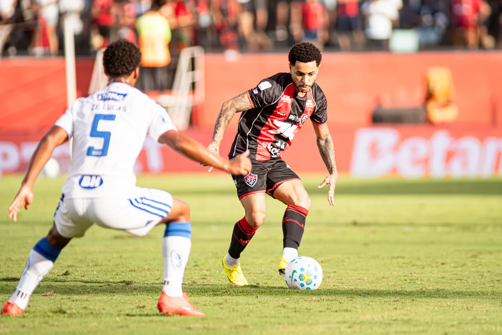 Vitória projetaria 41 pontos e terminaria o Brasileirão em 15º