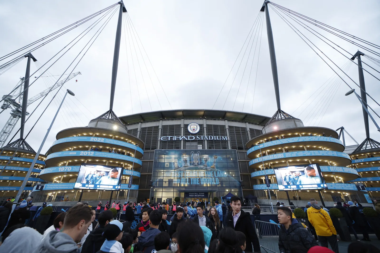 Manchester City pode disparar na ponta ao receber o Sunderland