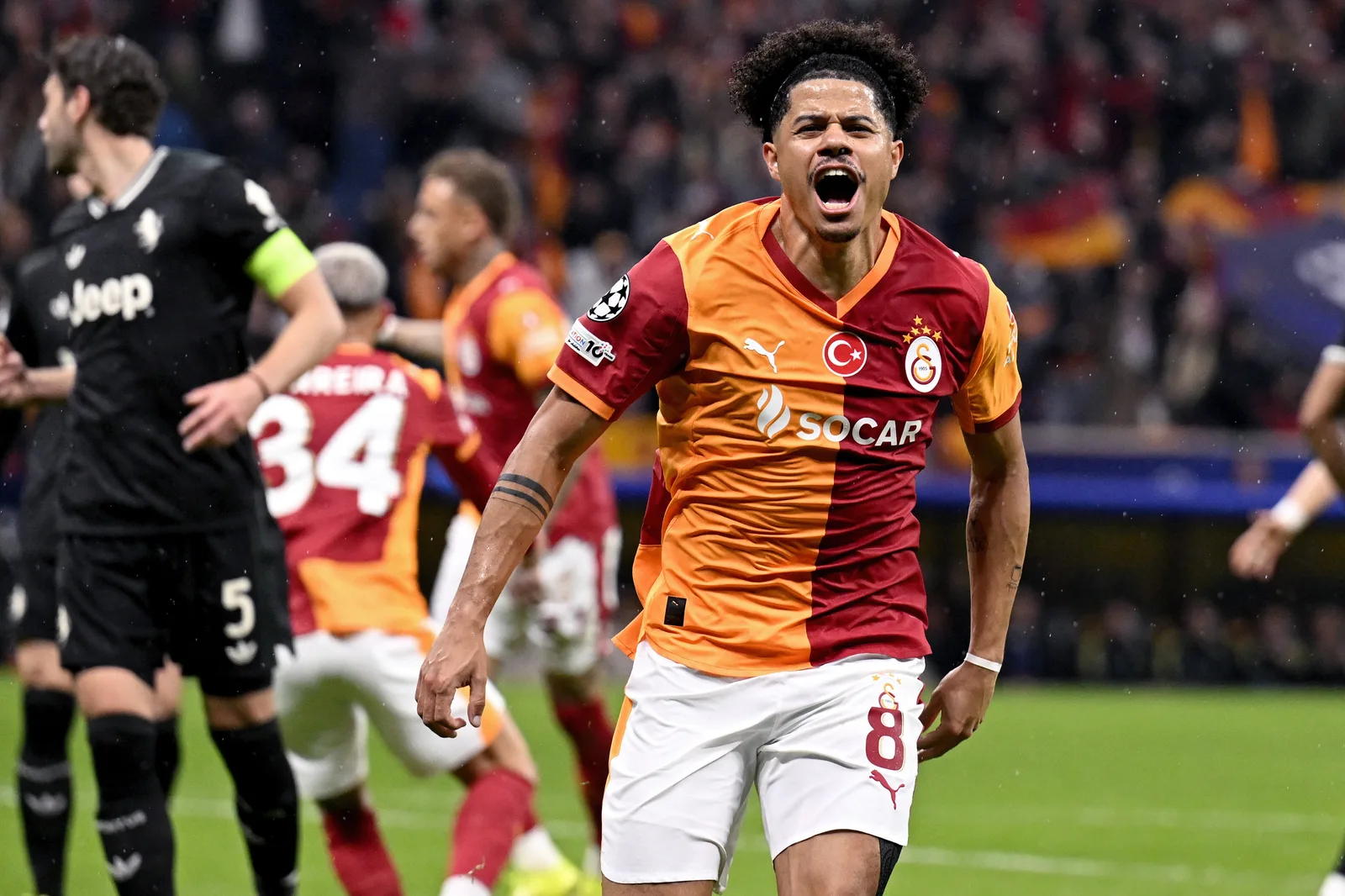 Galatasaray defende liderança em primeiro duelo entre Gabriel Sara e Salah