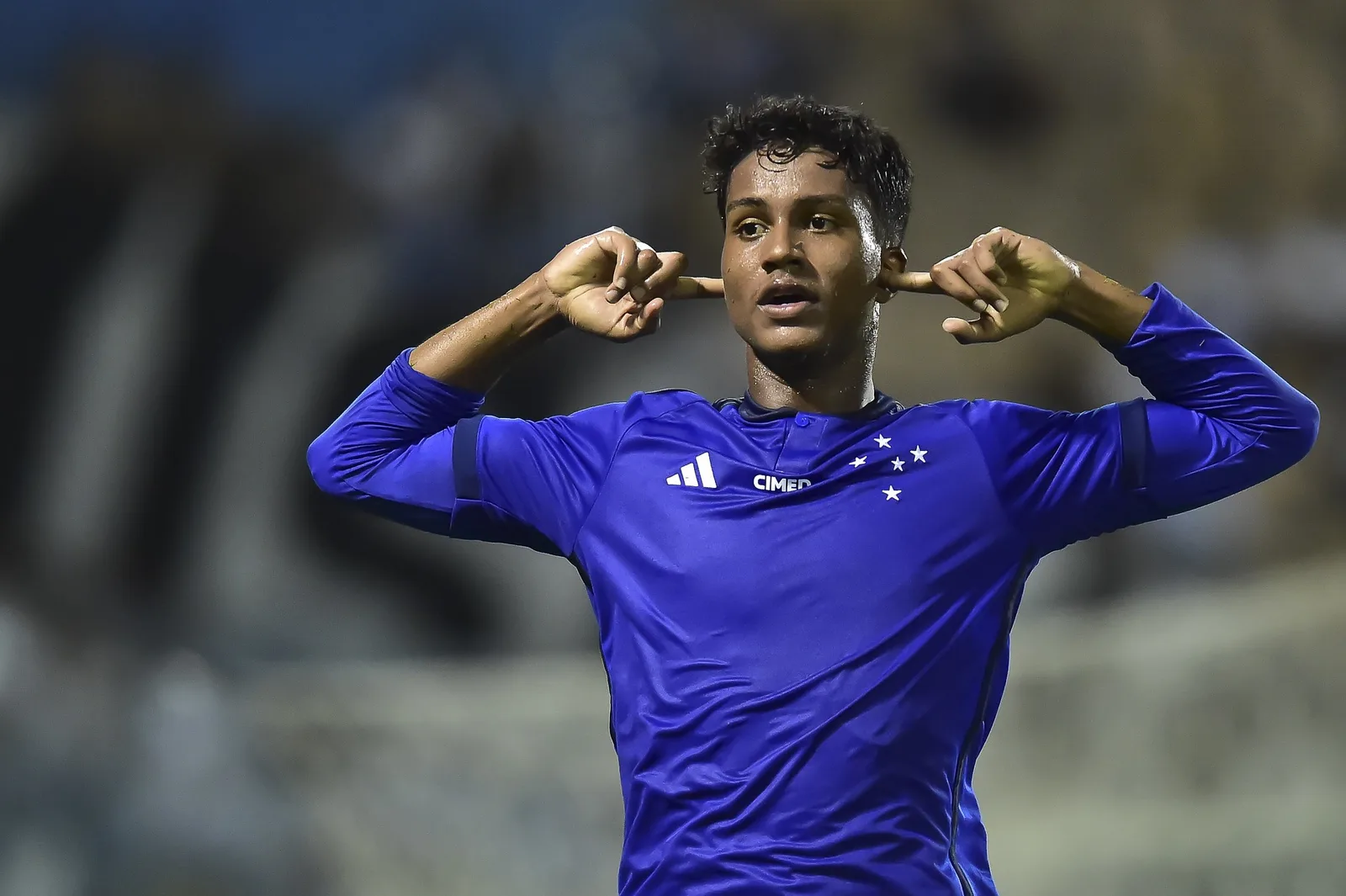 Ruan Índio deixa o Cruzeiro por empréstimo ao Radomiak Radom