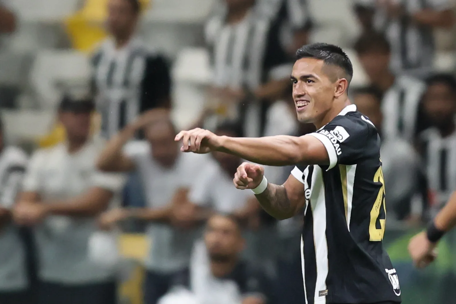 Atlético-MG recua em negociação de Cuello com o CSKA