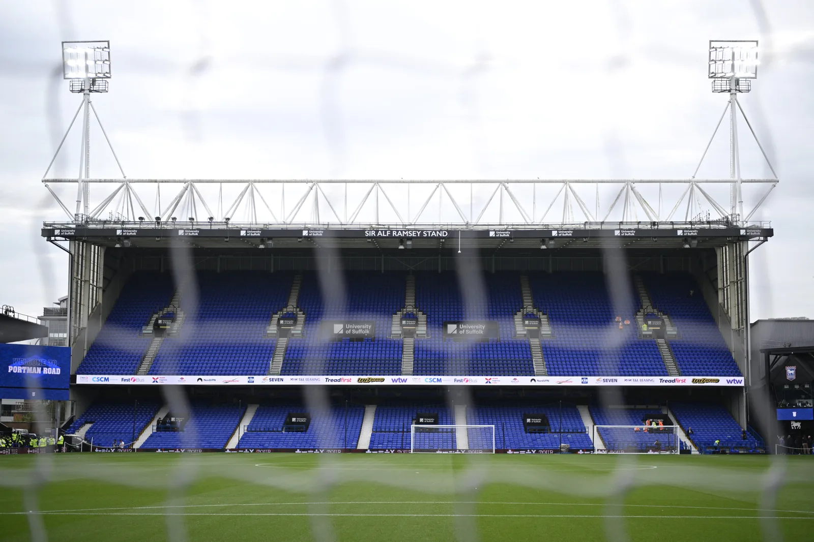 Arsenal visita o Ipswich Town pela terceira fase da Copa da Liga