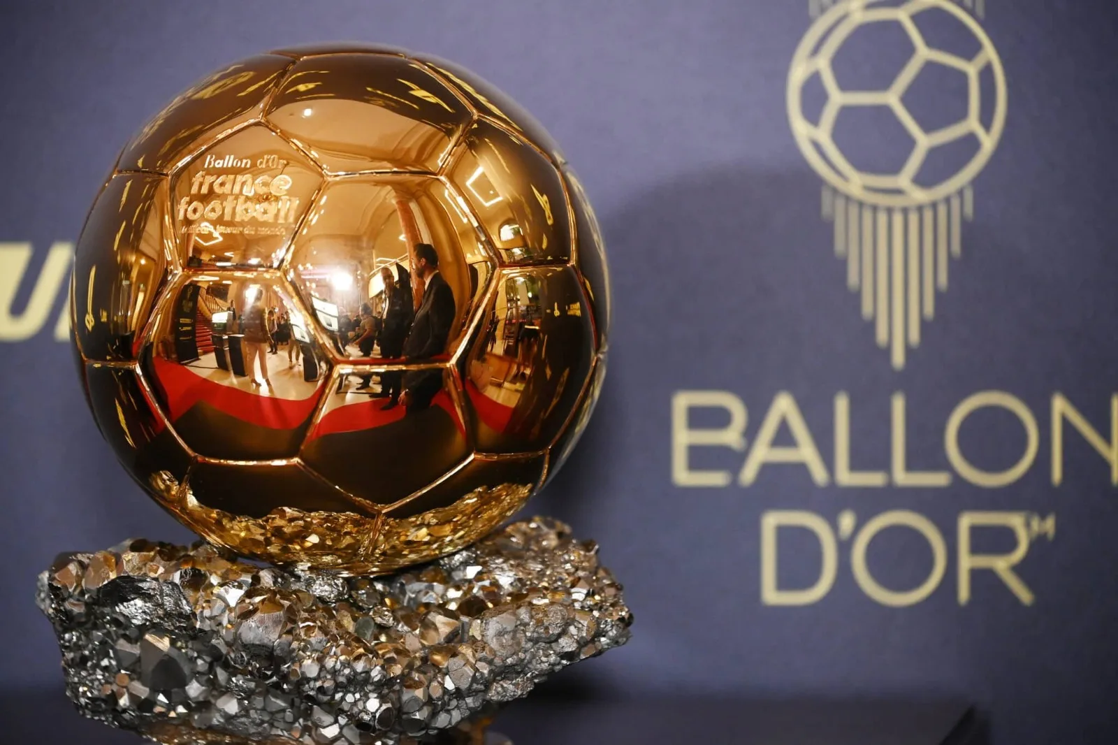 Flamengo e Lorena representam o Brasil entre indicados à Bola de Ouro 2026