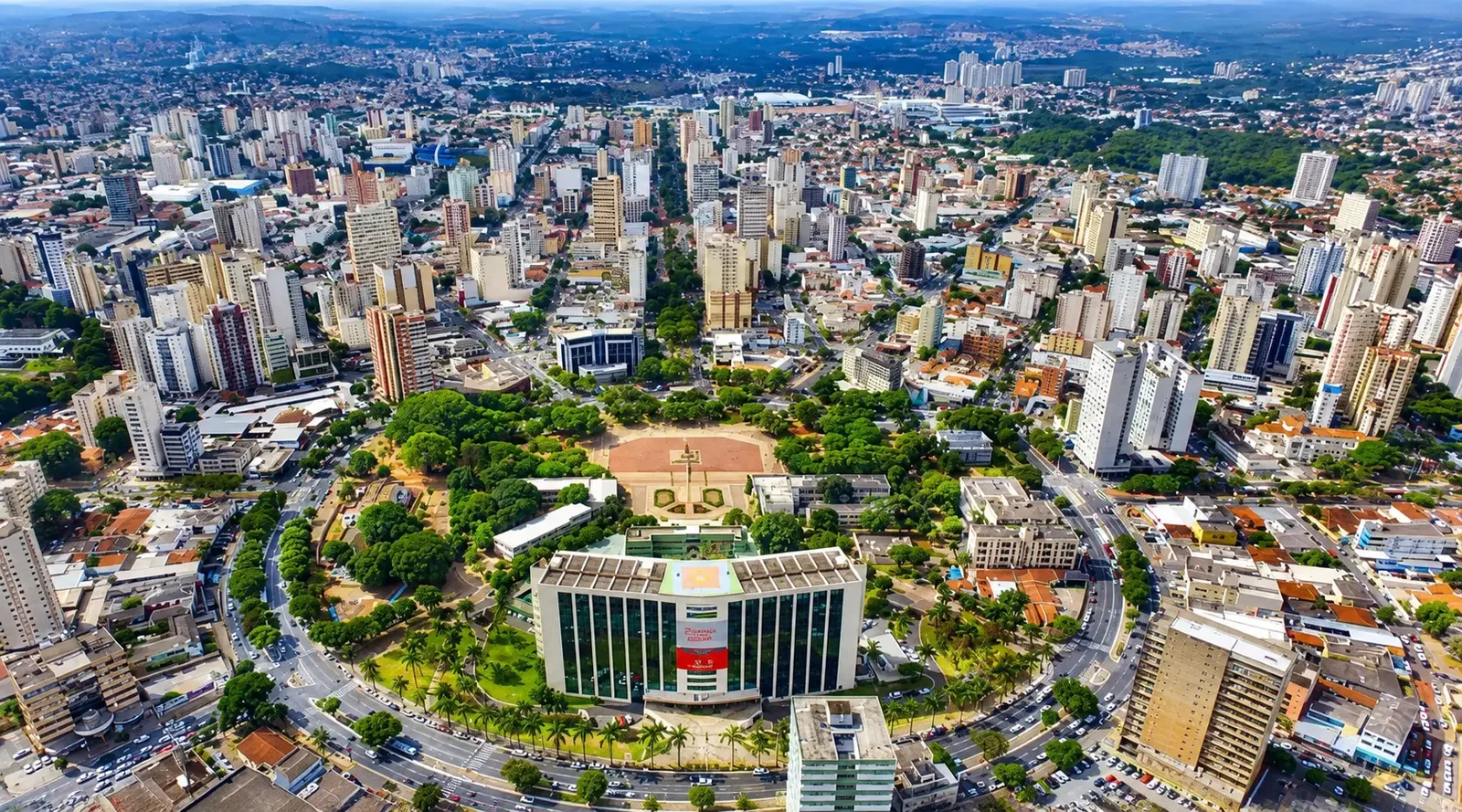 Urna da pedra fundamental de Goiânia guarda registros de 1933