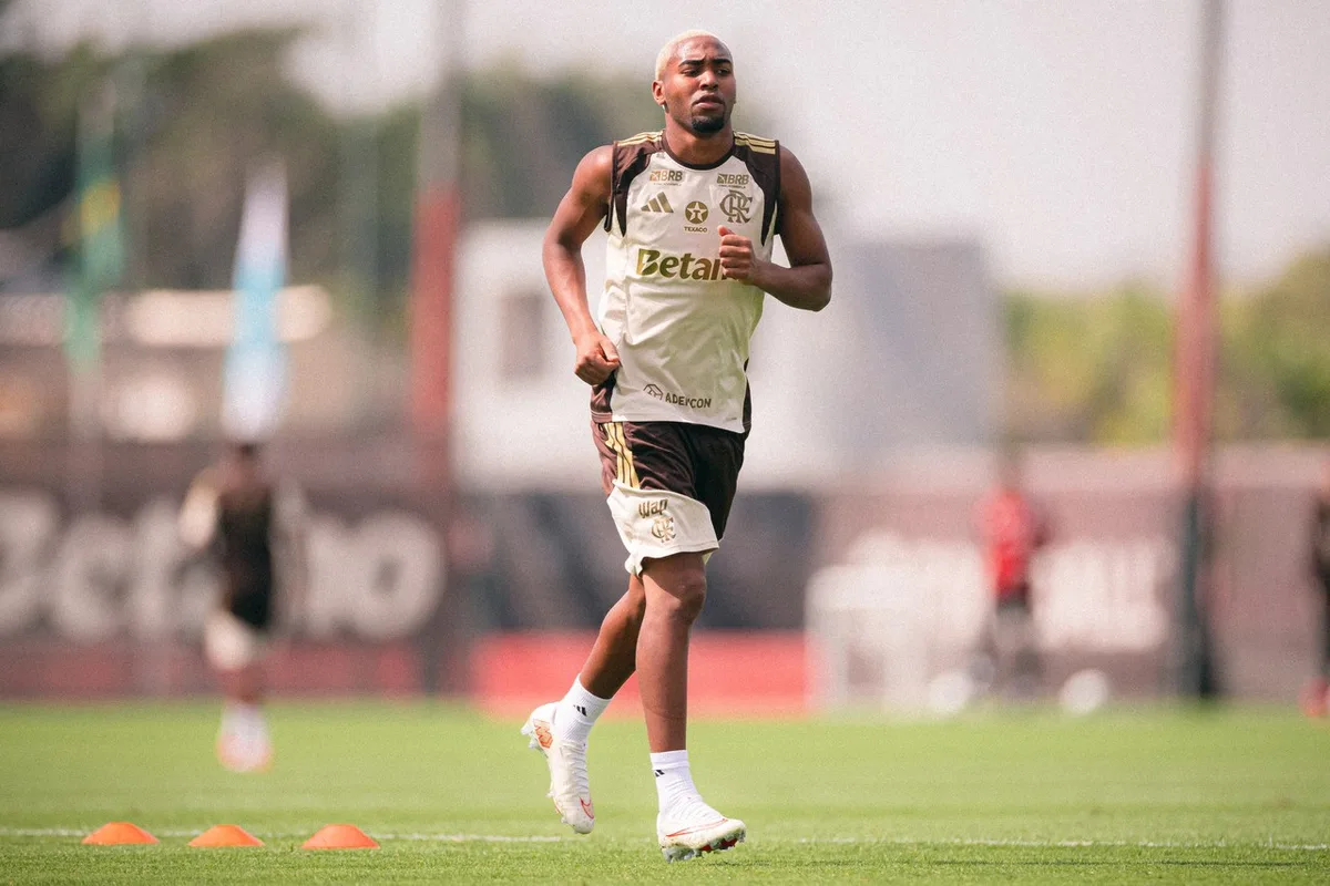 Flamengo encaminha venda de Lorran ao Sharjah FC por 1,3 milhão de euros