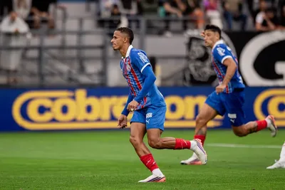 Bahia supera o Bragantino em jogo de cinco gols e chega ao G-4