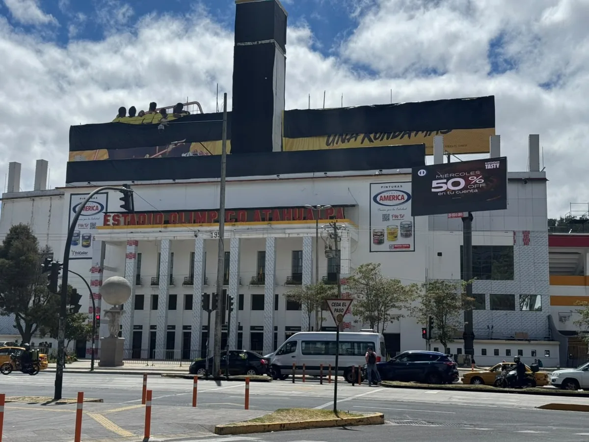 Atahualpa recebe ajustes no gramado antes de Del Valle x Flamengo