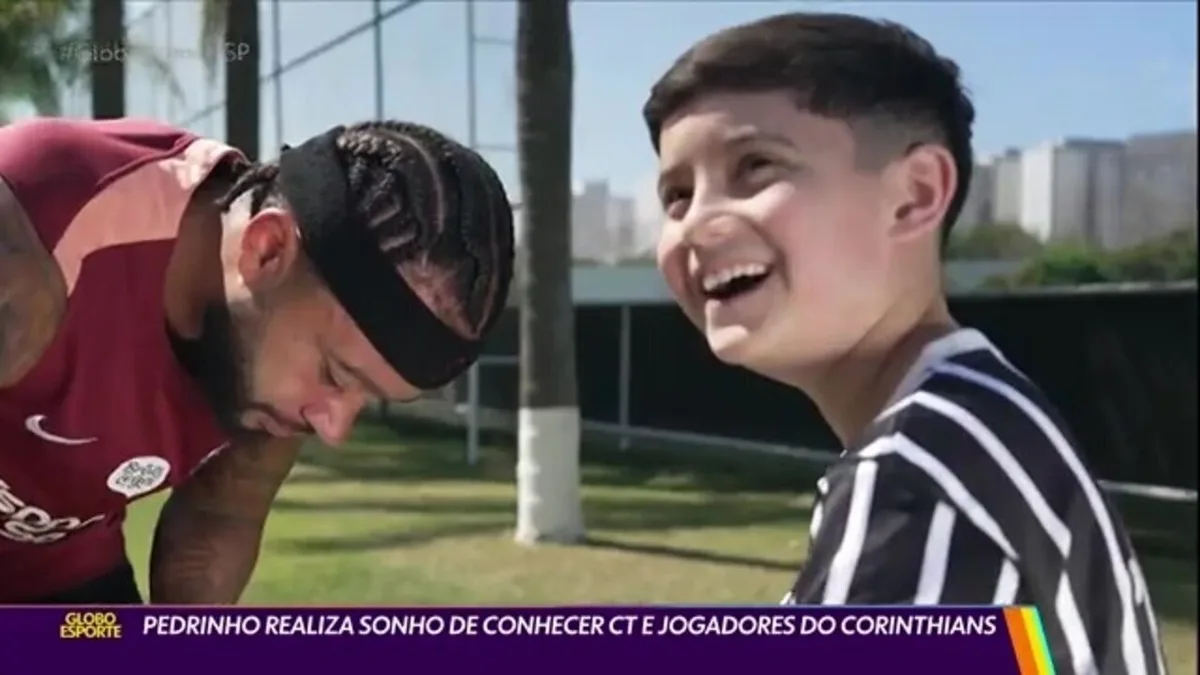 Corinthians suspende contas de seis torcedores após caso com criança
