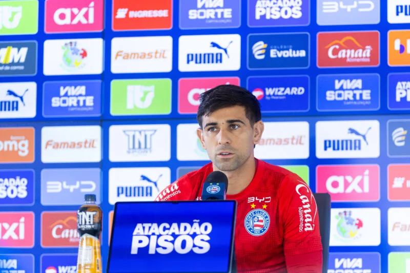 Acevedo vê duelo entre Bahia e Athletico com clima de decisão