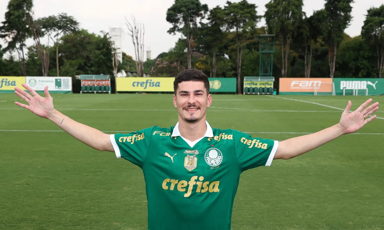 Palmeiras avalia vender Rômulo por até R$ 25 milhões em 2027