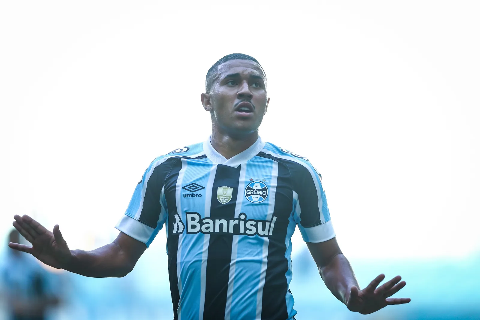 Avaí fecha empréstimo de Rildo junto ao Santa Clara