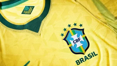Alexandre Pato lidera compra de 70% do Northampton Town