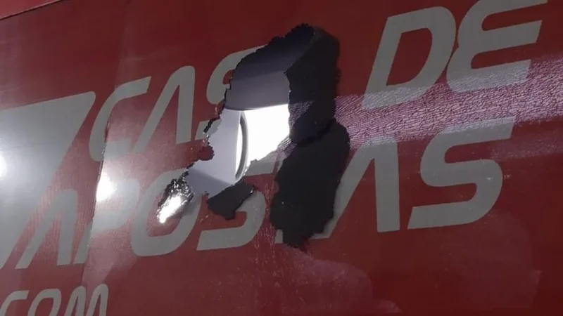 Quatro acusados por ataque ao ônibus do Bahia irão a júri em Salvador