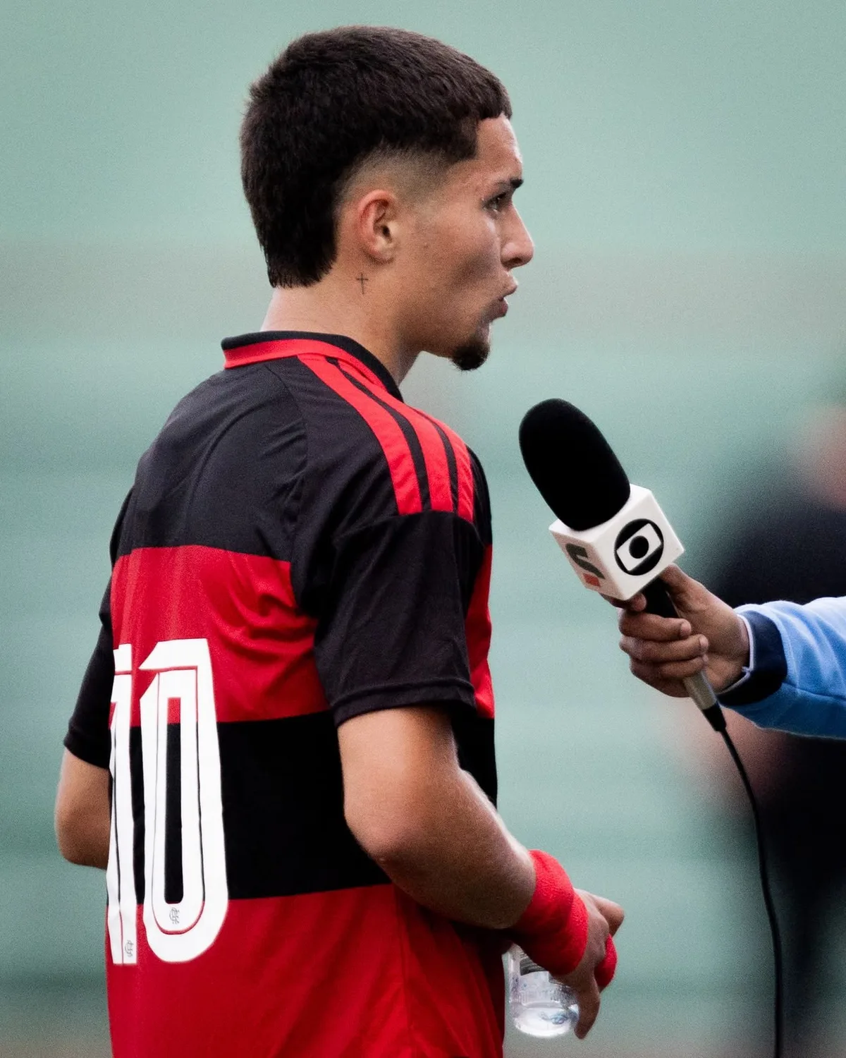 João Couto se destaca no Flamengo e mira convocação para o Mundial Sub-17