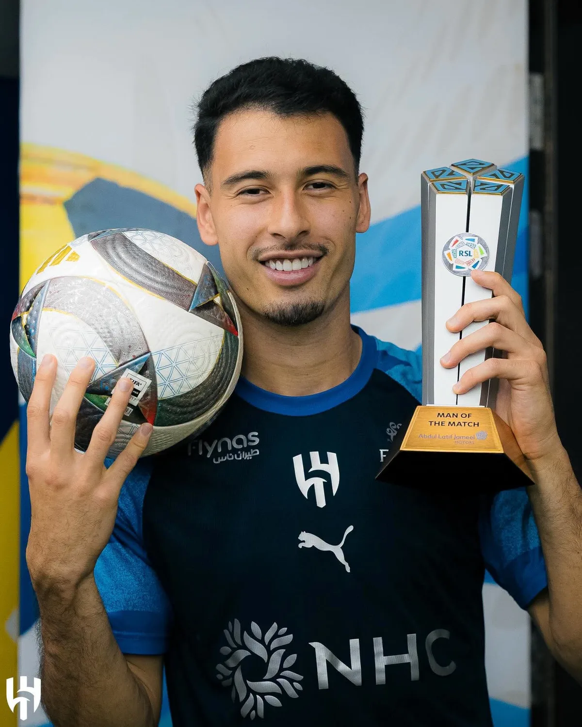 Martinelli marca três vezes e ajuda Al-Hilal a vencer por 6 a 0