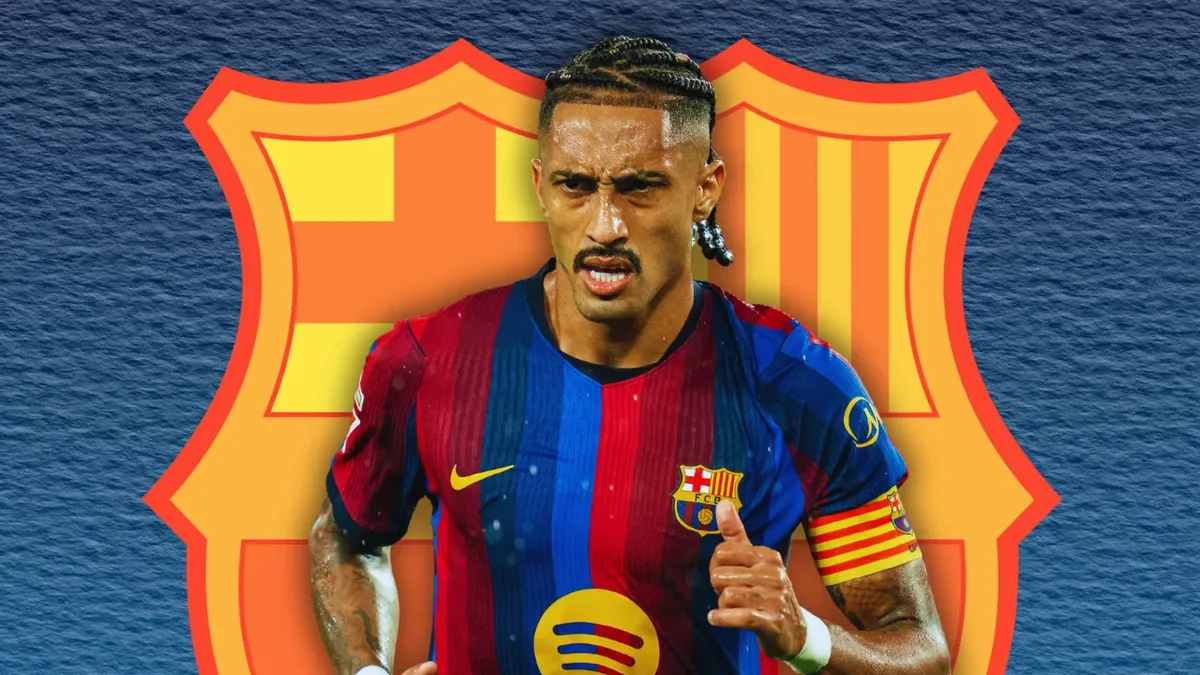 Deco confirma acordo para manter Raphinha no Barcelona até 2029/30