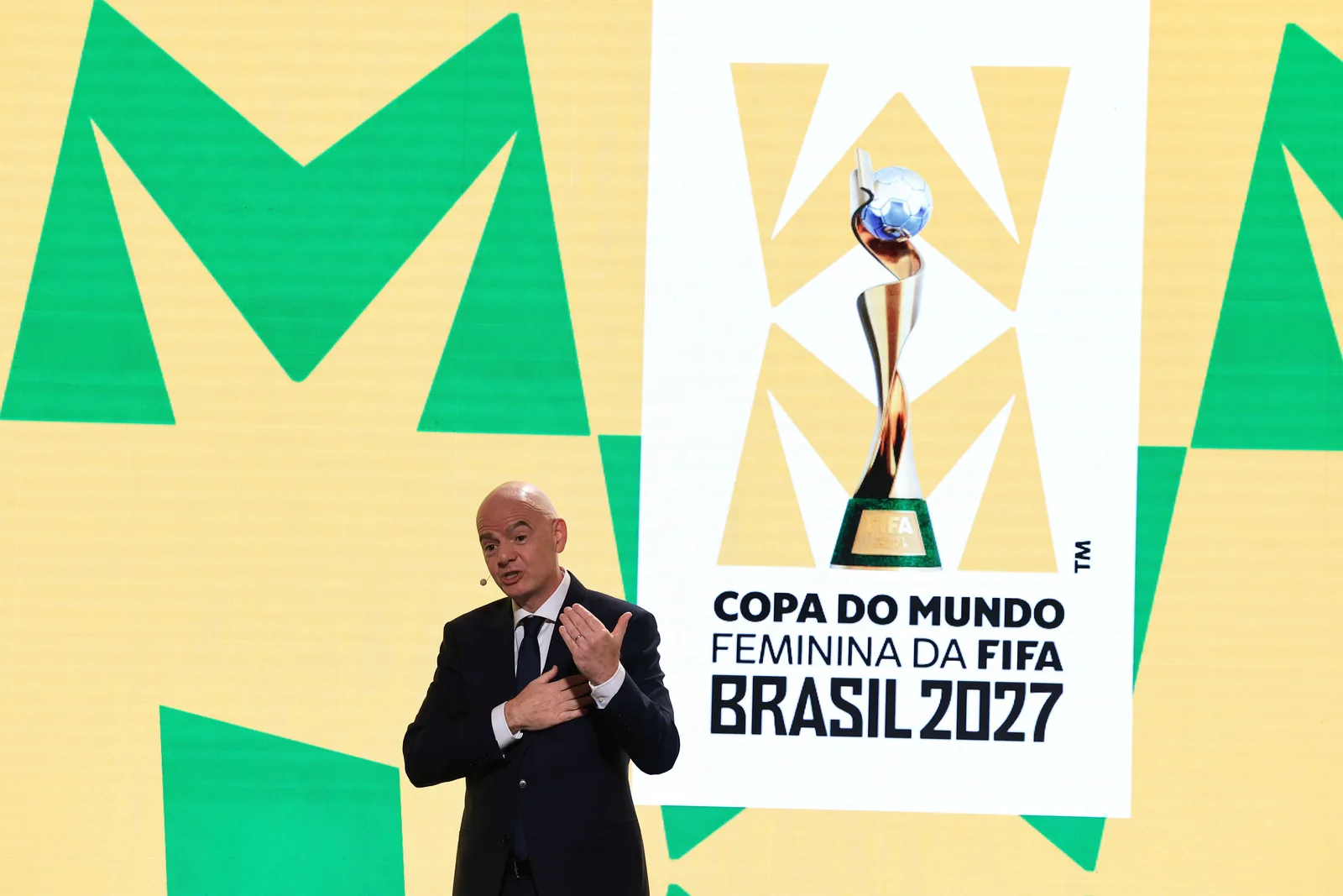 Fifa pesquisa preços para ingressos da Copa do Mundo Feminina de 2027