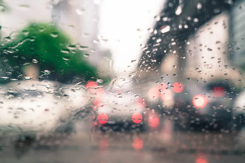 Chuva forte atinge municípios de Goiás e previsão indica novas tempestades