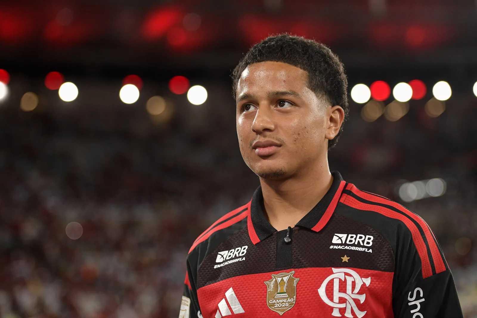 Flamengo prepara Anthony Valencia para ganhar espaço no elenco