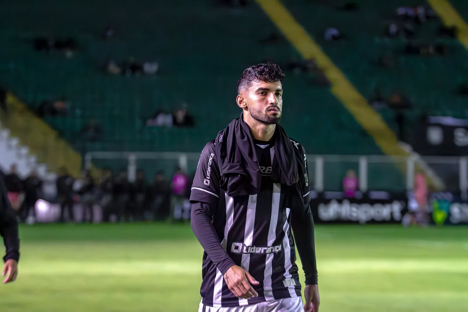 Figueirense prepara mudanças na defesa para duelo com o Barra pela Copa SC