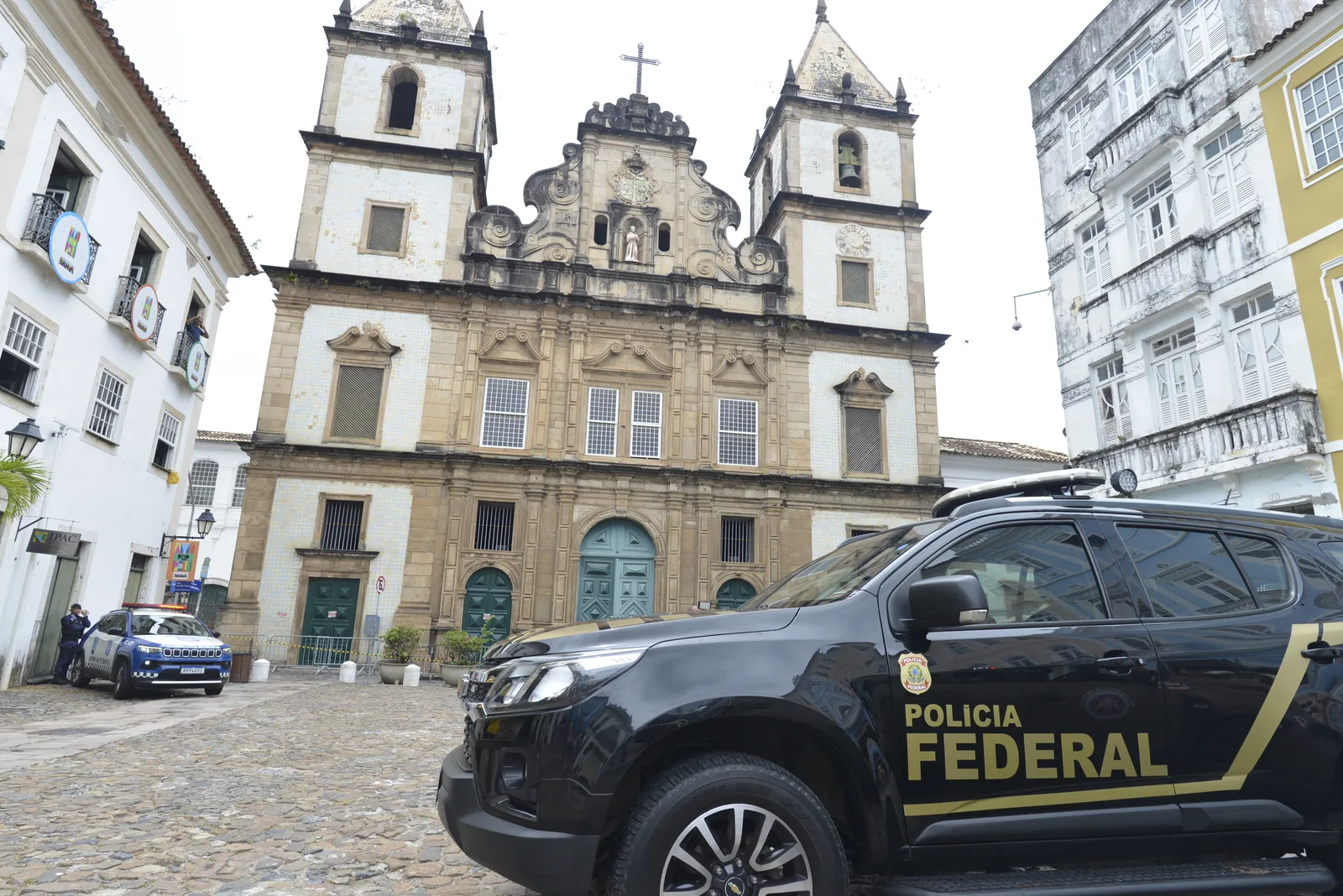 PF cumpre 24 mandados em investigação sobre licitações em Belo Horizonte