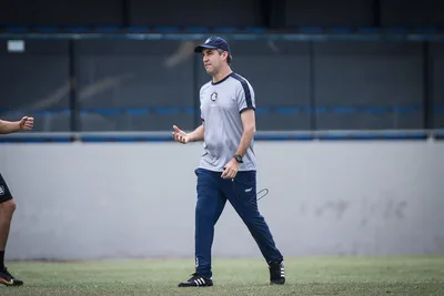 Remo encerra trabalho de Léo Condé após derrota para o Bahia