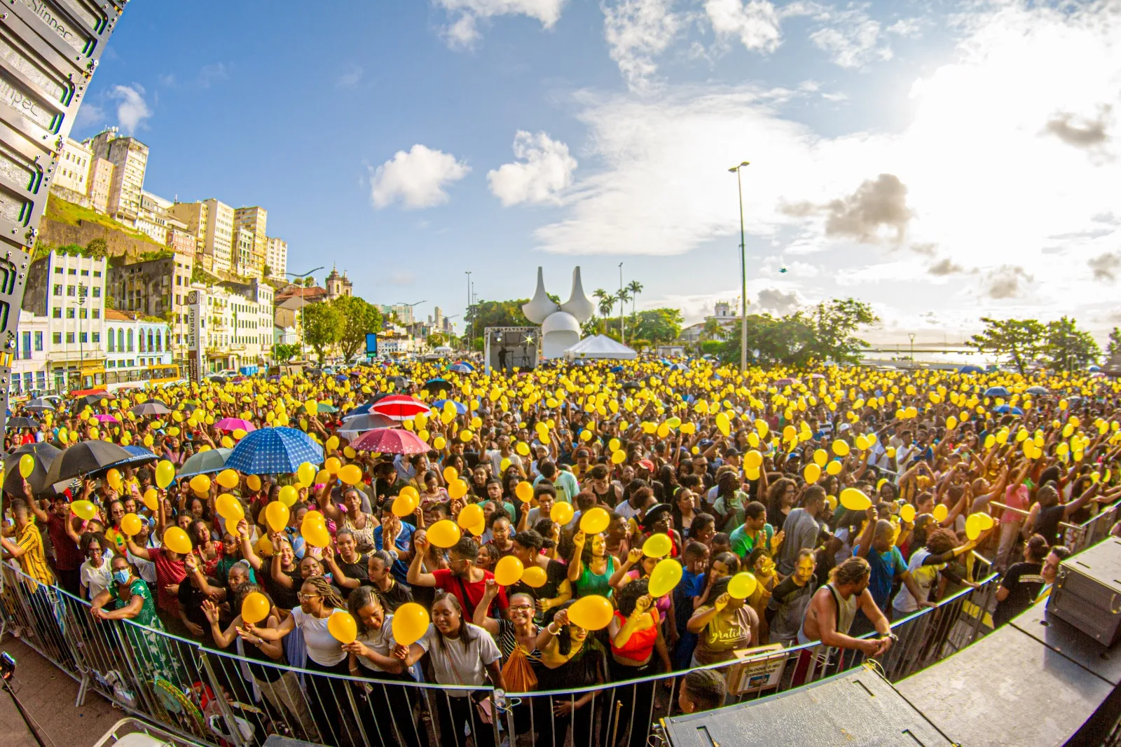 Mega Help reúne música, acolhimento e atividades gratuitas em Salvador