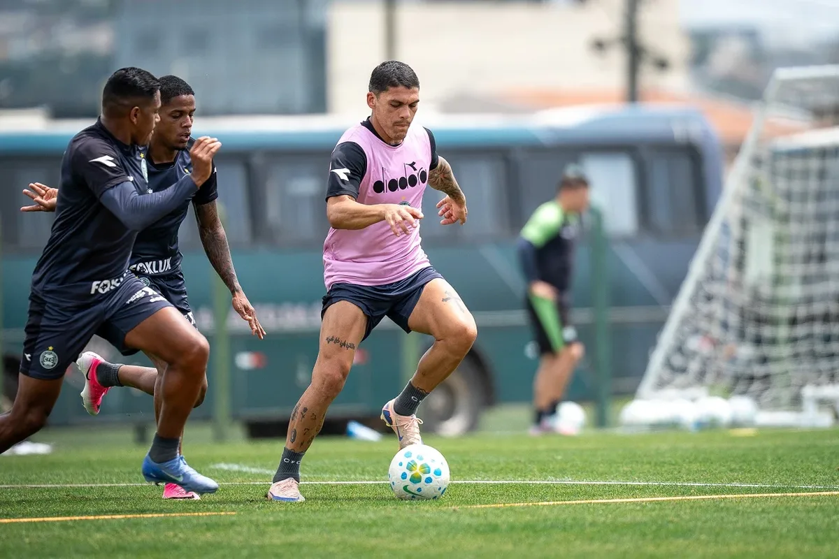 Coritiba libera cinco jogadores do departamento médico para treinos