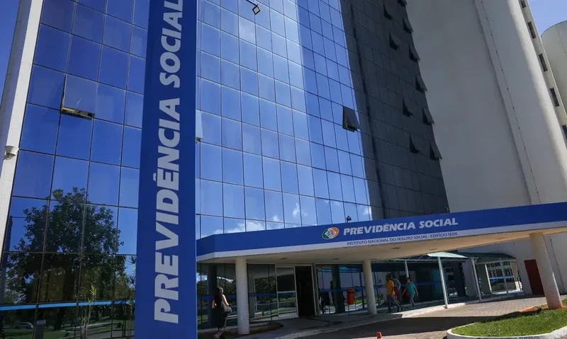 Cinco situações que podem suspender ou encerrar um benefício do INSS