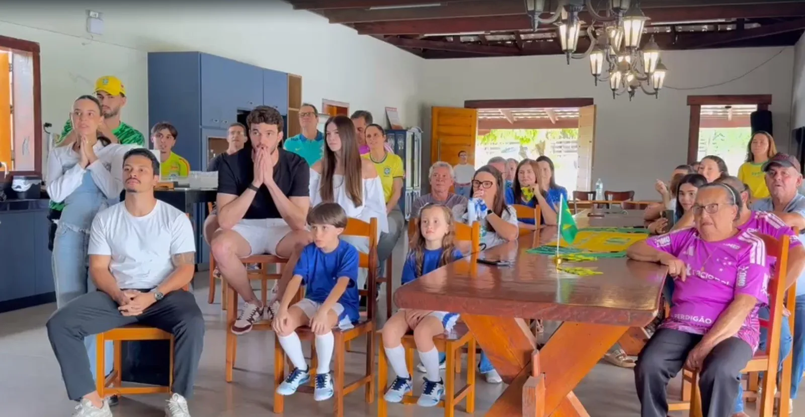 Otávio acompanha convocação para a Seleção ao lado da família em Perdigão