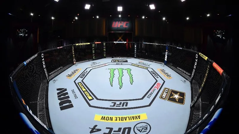 Amanda Nunes marca retorno ao UFC contra Kayla Harrison pelo cinturão