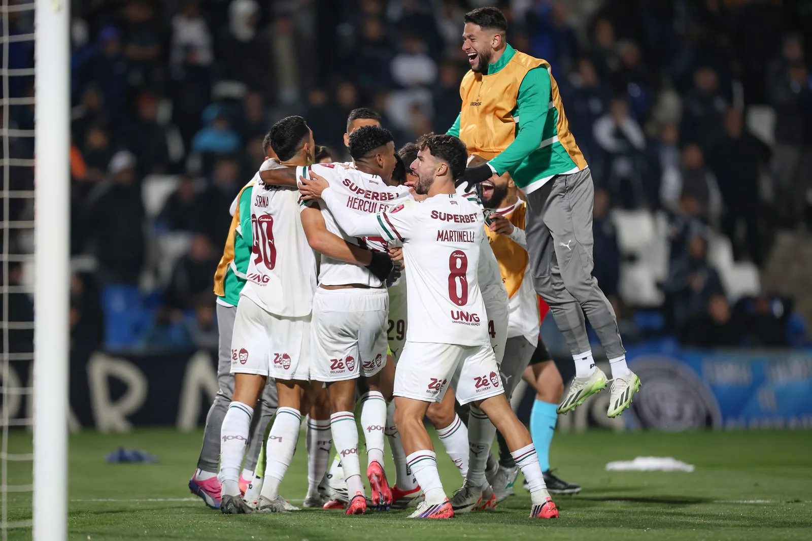 Fluminense mira vaga na Libertadores de 2027 pelo título ou Brasileirão
