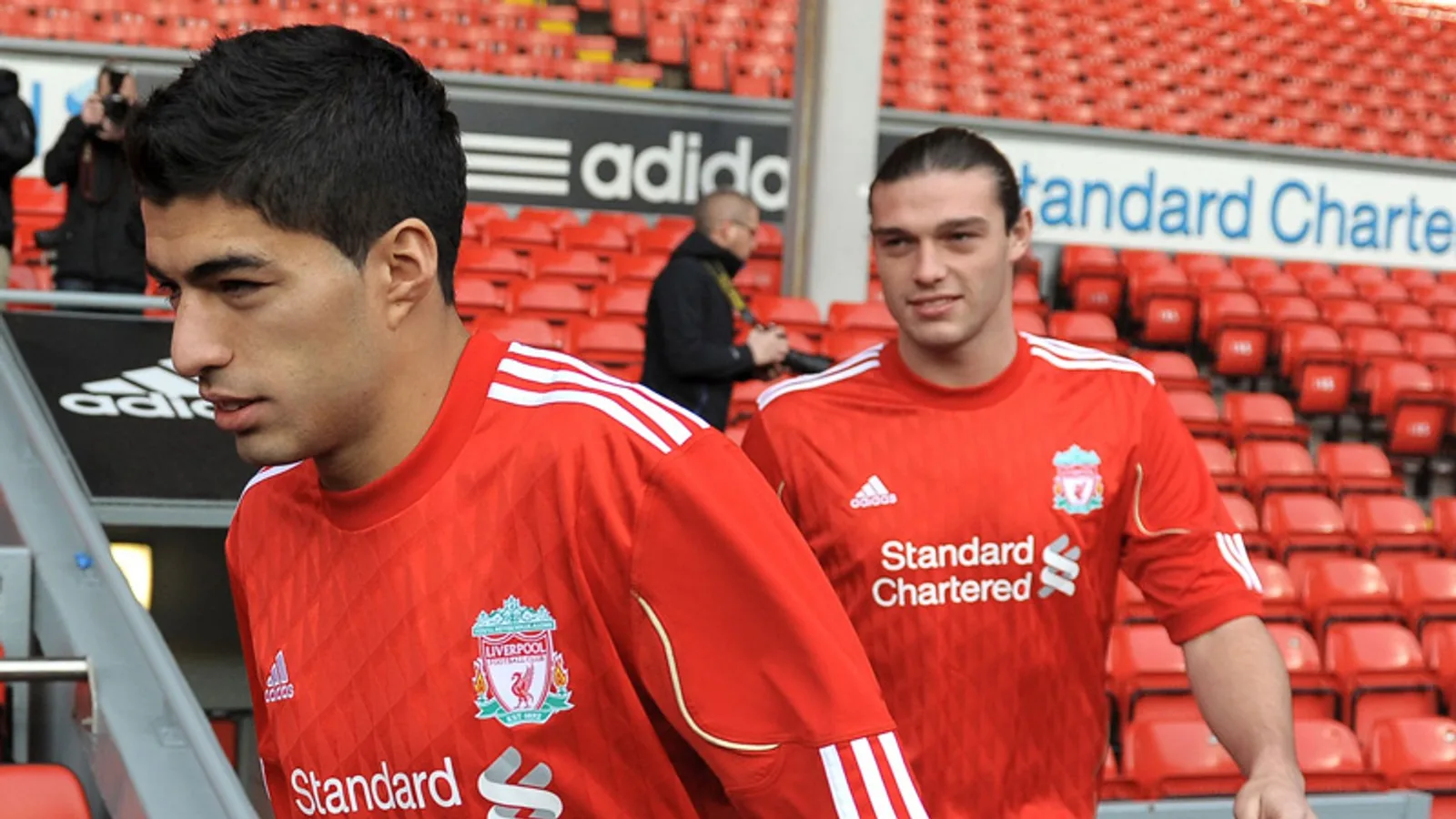 Andy Carroll relata abuso sexual em autobiografia e diz que agressor foi preso