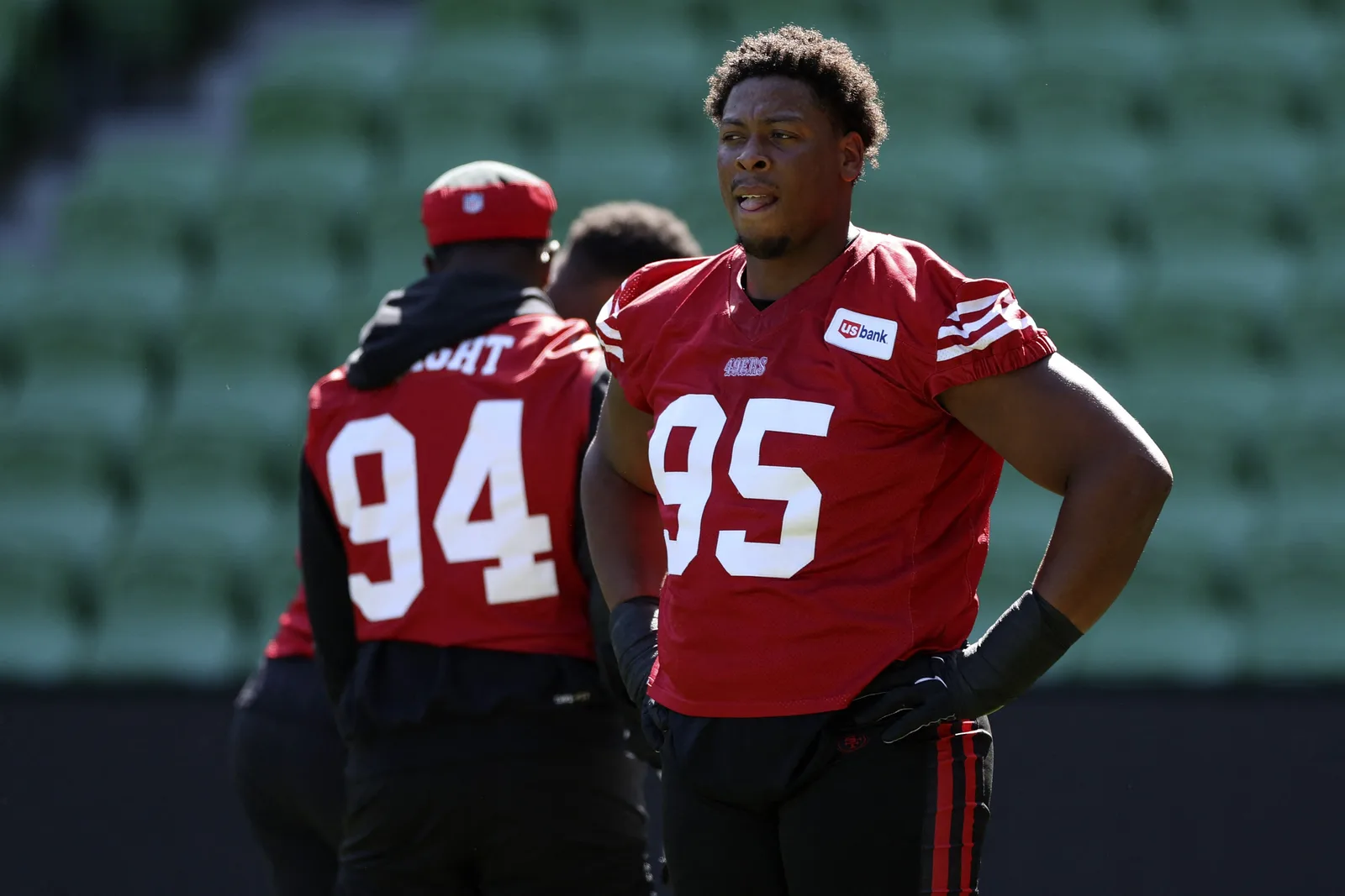 Alfred Collins sofre lesão no joelho e perde a temporada dos 49ers
