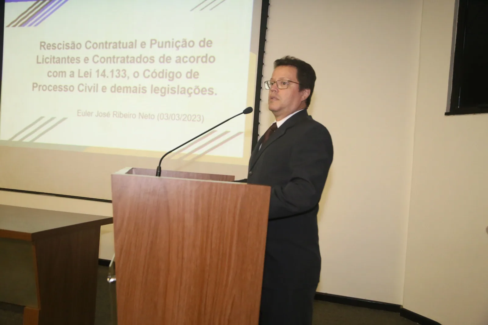 Rio Real debate grupos reflexivos para homens autores de violência